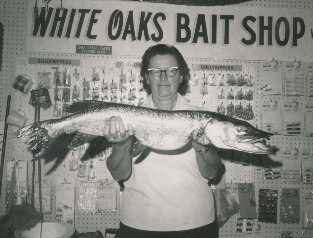 White Oaks Bait Shop, Lake Okoboji, 1972